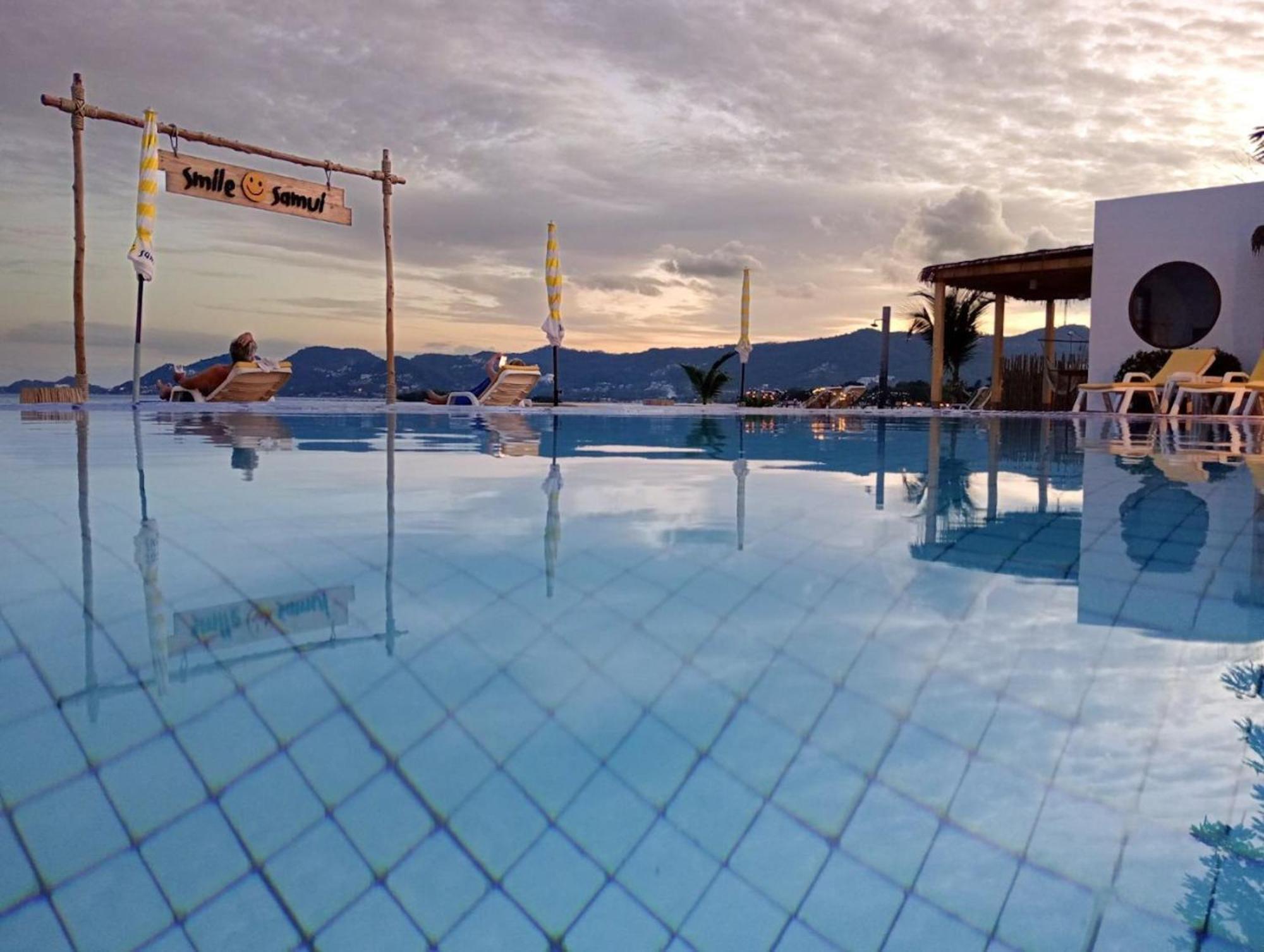Smile Samui Chaweng Beach Front Resort Bagian luar foto